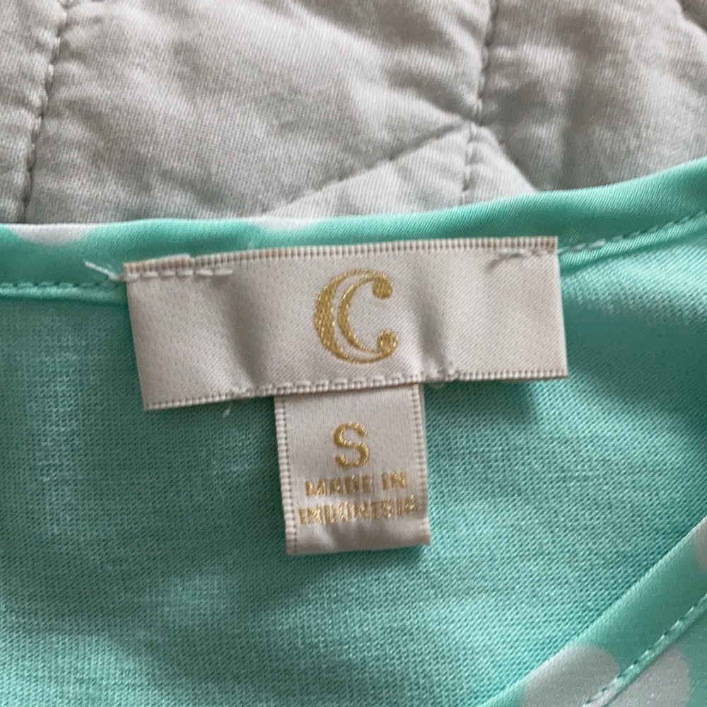 Top - Picture 3 of 3